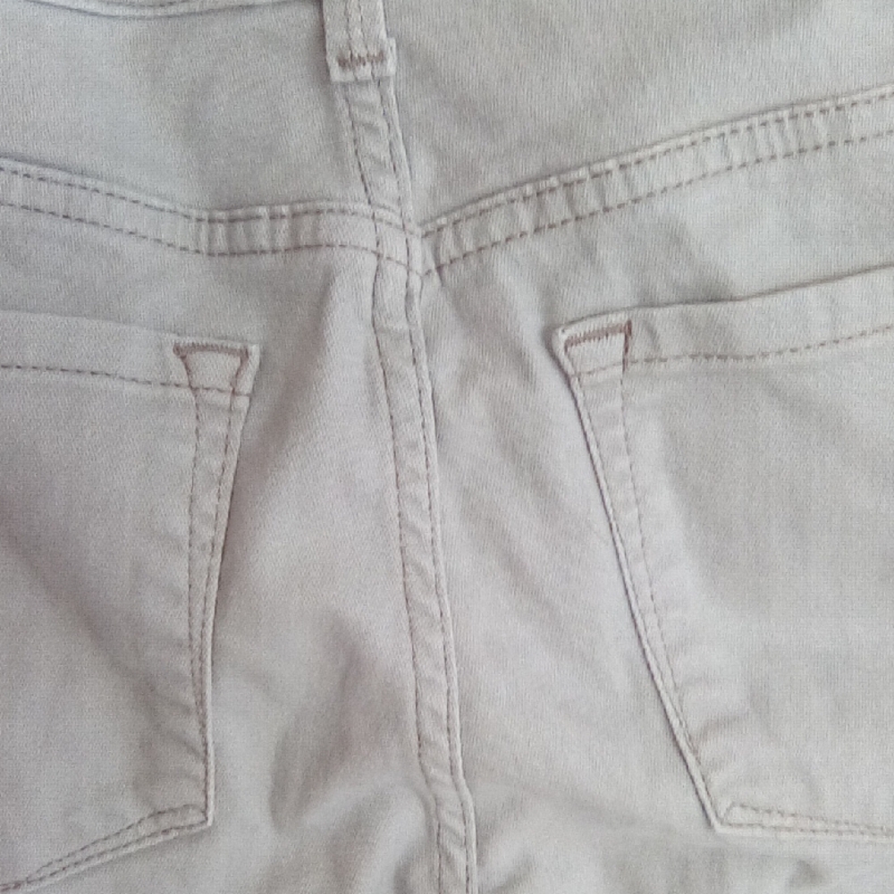 Lee Women's Straight Leg Jeans in Beige - Picture 12 of 16